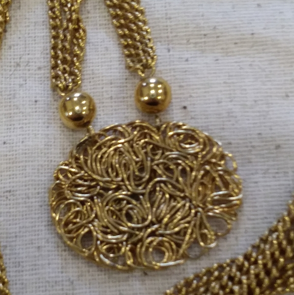 Vintage Gold tone flat Nest 3 Strand Necklace - Picture 2 of 8